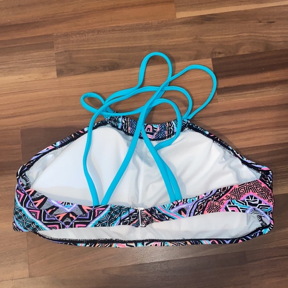 Size M bikini top - Picture 2 of 3